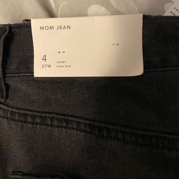 Distressed Mom Jeans - Picture 4 of 4